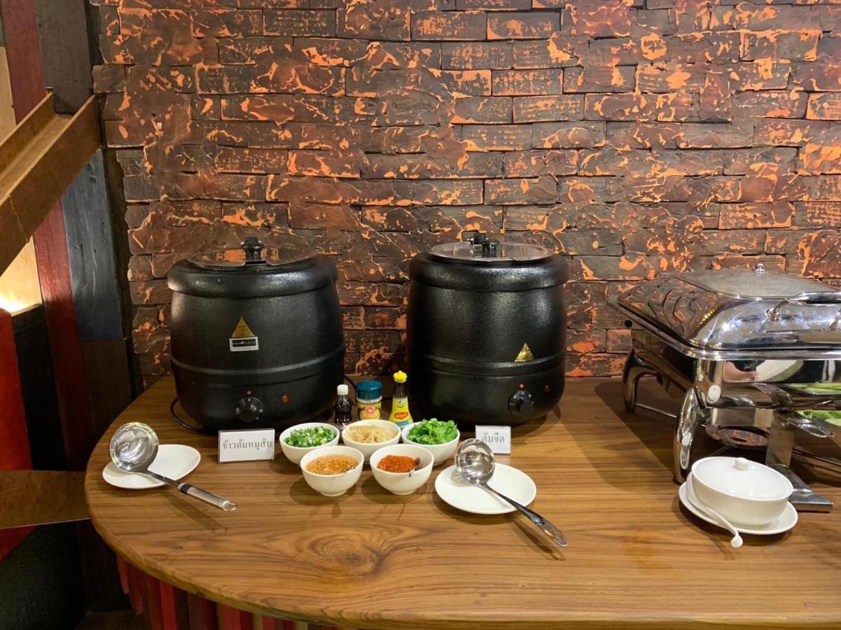 Orasa Hotel メーサイ エクステリア 写真